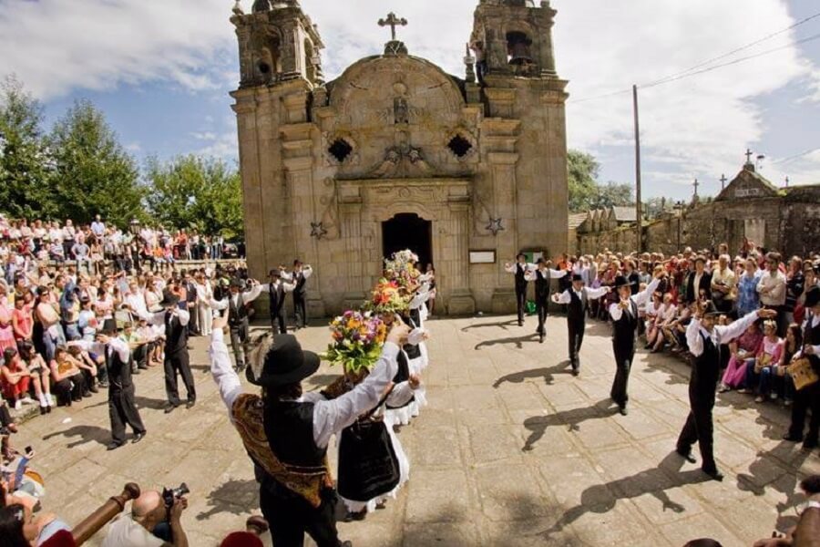 Danzas ancestrales de Darbo en Cangas, Pontevedra
