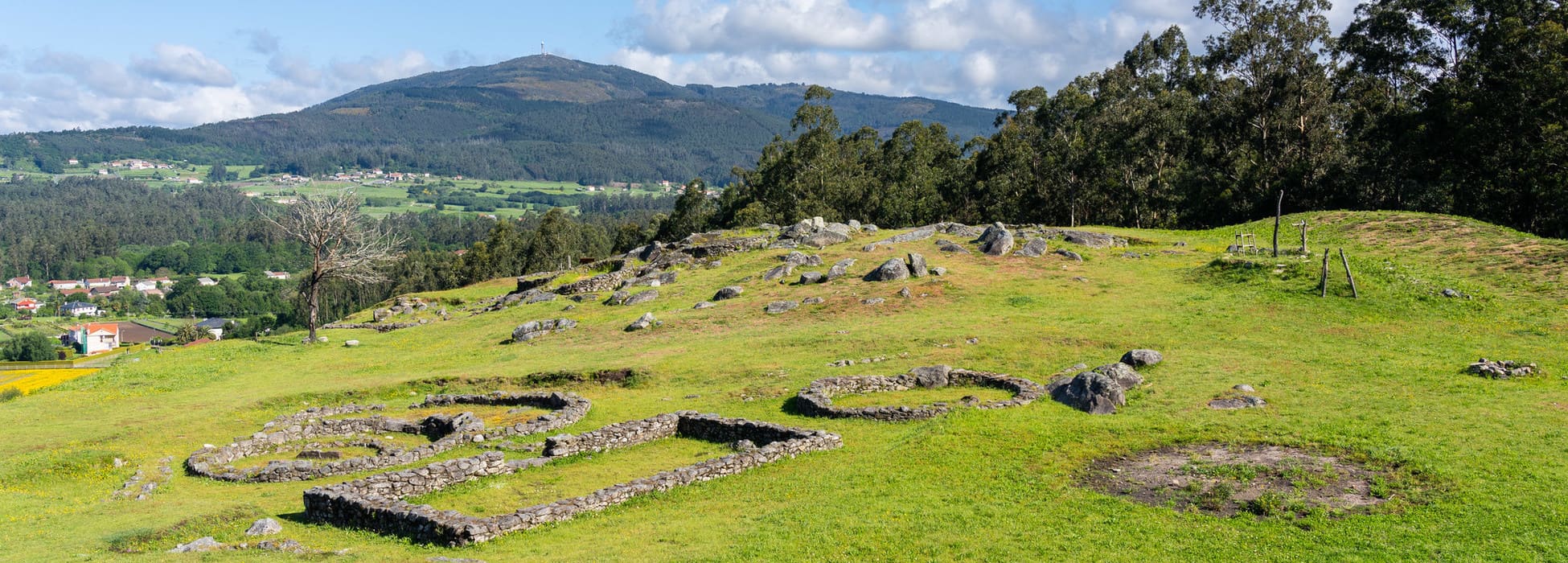 Cultura castreña y patrimonio natural por tierras del Ulla y el Umia