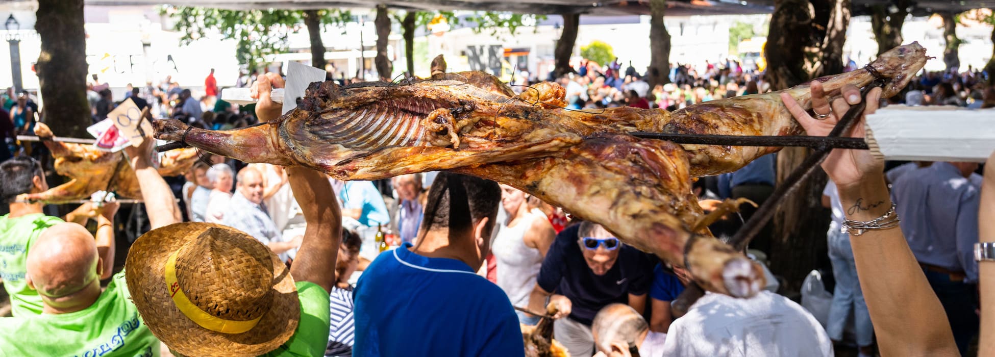 Carneiro ao Espeto - Turismo Rias Baixas